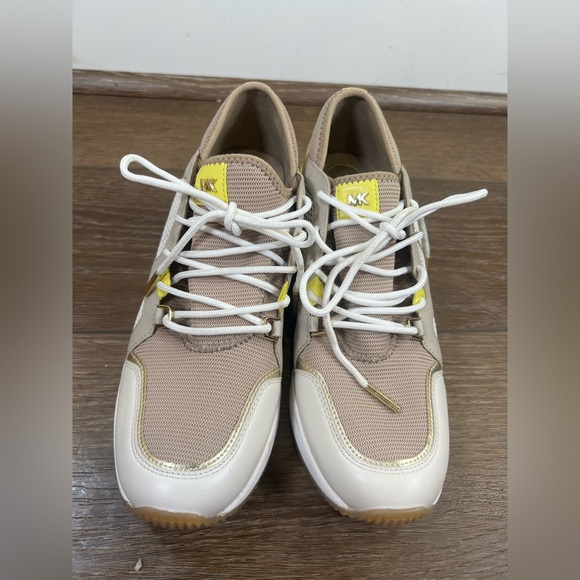 Michael Kors Liv Trainer Sneakers - Picture 2 of 11